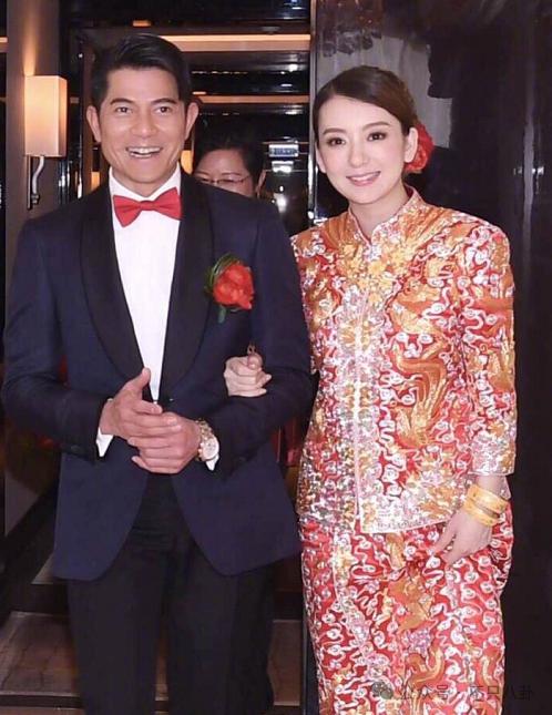 瑶鸿配资 一开始都不看好这段婚姻，但他俩越过越甜啊！